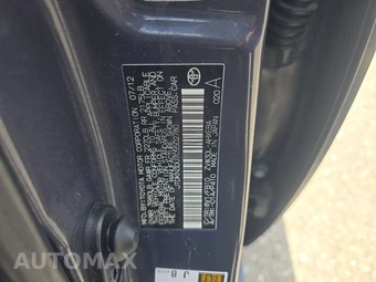 2012 Toyota Prius Two – miniatura 14