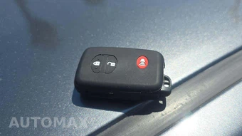 2012 Toyota Prius Two – miniatura 17