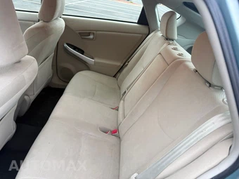 2012 Toyota Prius Two - miniatura 11