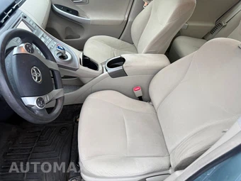 2012 Toyota Prius Two - miniatura 18