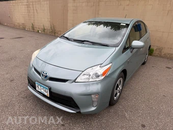 2012 Toyota Prius Two - miniatura 2