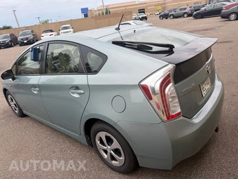 2012 Toyota Prius Two - miniatura 5