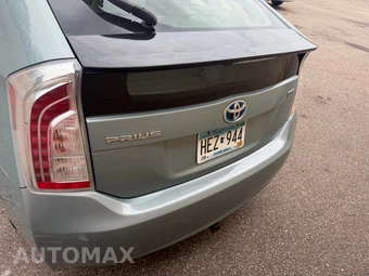 2012 Toyota Prius Two - miniatura 6