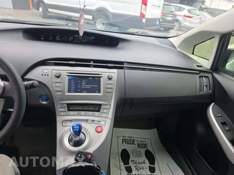 2012 Toyota Prius Two – miniatura 10