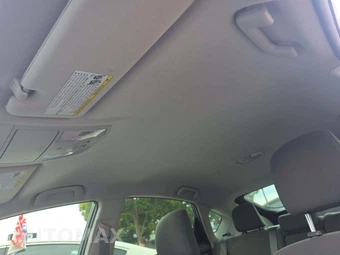 2012 Toyota Prius Two – miniatura 11