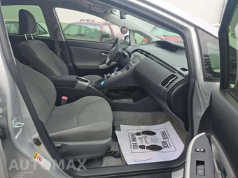 2012 Toyota Prius Two – miniatura 18