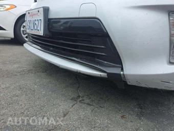 2012 Toyota Prius Two – miniatura 22