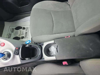 2012 Toyota Prius Two – miniatura 8