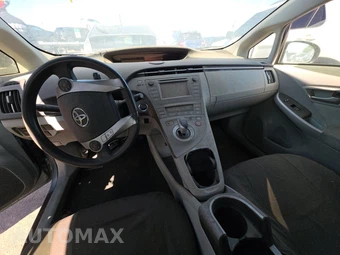 2012 Toyota Prius Two – miniatura 11