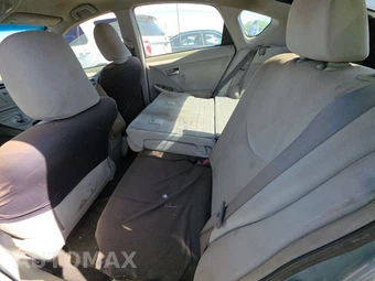 2012 Toyota Prius Two – miniatura 13