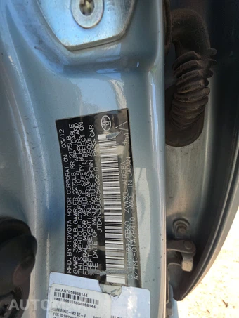 2012 Toyota Prius Two – miniatura 14