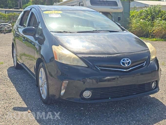 2012 Toyota Prius v Five - miniatura 4
