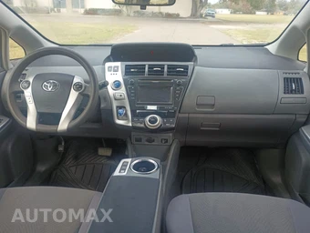 2012 Toyota Prius v Three - miniatura 8