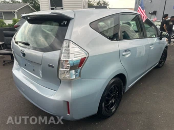 2012 Toyota Prius v Three - miniatura 3