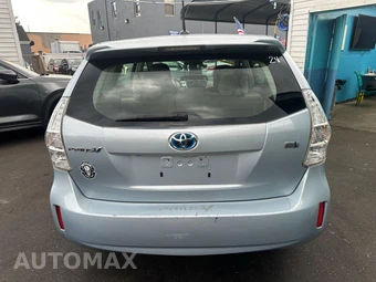 2012 Toyota Prius v Three - miniatura 4