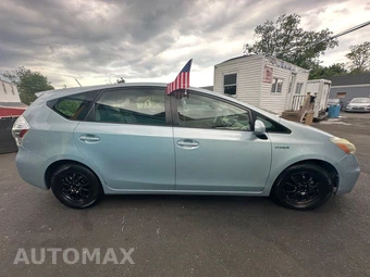 2012 Toyota Prius v Three - miniatura 5