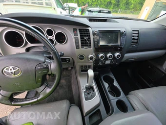 2012 Toyota Sequoia Limited – miniatura 11