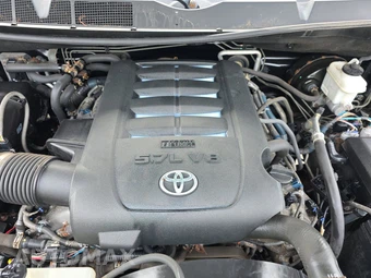 2012 Toyota Sequoia Limited – miniatura 16