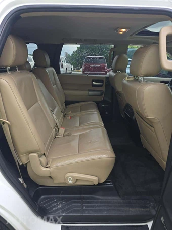 2012 Toyota Sequoia Limited – miniatura 17