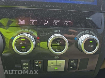 2012 Toyota Sequoia Limited – miniatura 23