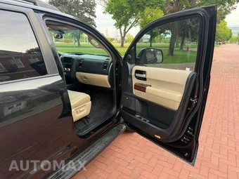 2012 Toyota Sequoia Platinum - miniatura 24