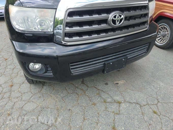 2012 Toyota Sequoia SR5 – miniatura 25