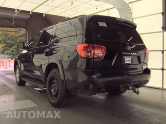 2012 Toyota Sequoia SR5 – miniatura 6