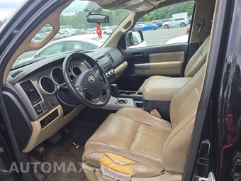 2012 Toyota Sequoia SR5 – miniatura 7