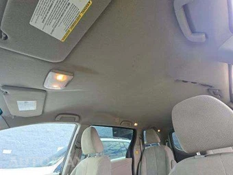 2012 Toyota Sienna 7-Passenger 119.3" WB – miniatura 11