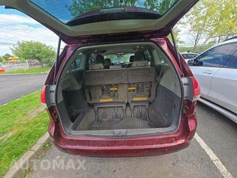 2012 Toyota Sienna 7-Passenger 119.3" WB – miniatura 15