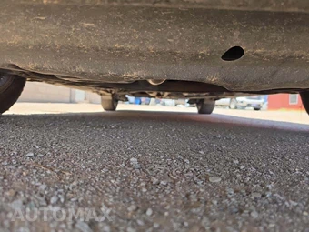 2012 Toyota Sienna LE 8-Passenger 119.3" WB - miniatura 21