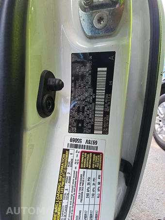 2012 Toyota Sienna LE 8-Passenger 119.3" WB - miniatura 5