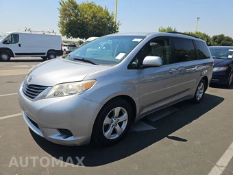 2012 Toyota Sienna LE 8-Passenger 119.3" WB