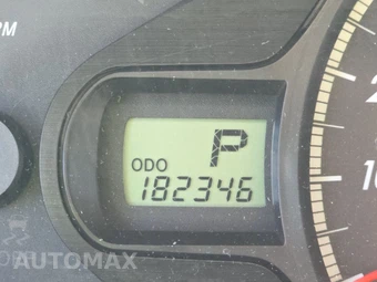 2012 Toyota Sienna LE 8-Passenger 119.3" WB – miniatura 12