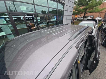 2012 Toyota Sienna LE 8-Passenger 119.3" WB - miniatura 12