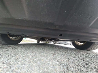 2012 Toyota Sienna LE 8-Passenger 119.3" WB - miniatura 21