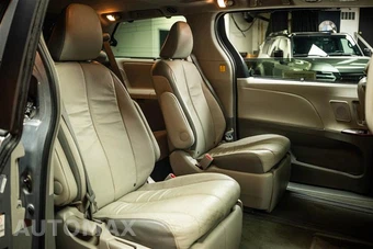 2012 Toyota Sienna Limited 7-Passenger 119.3" WB - miniatura 13