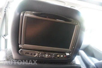 2012 Toyota Sienna SE 8-Passenger 119.3" WB - miniatura 14