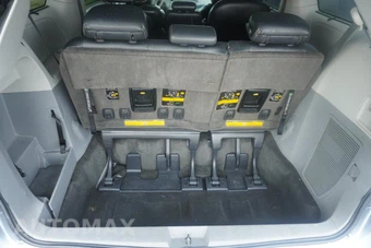 2012 Toyota Sienna SE 8-Passenger 119.3" WB - miniatura 25