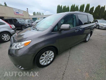 2012 Toyota Sienna XLE 7-Passenger 119.3" WB