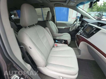 2012 Toyota Sienna XLE 7-Passenger 119.3" WB - miniatura 19