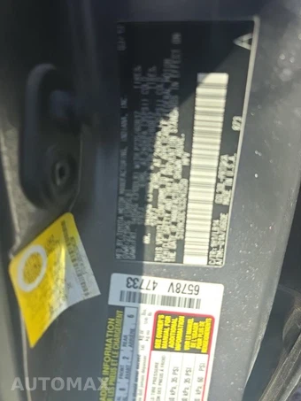 2012 Toyota Sienna XLE 8-Passenger 119.3" WB - miniatura 17