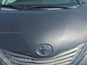 2012 Toyota Sienna XLE 8-Passenger 119.3" WB - miniatura 20