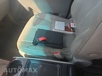 2012 Toyota Sienna XLE 8-Passenger 119.3" WB - miniatura 21