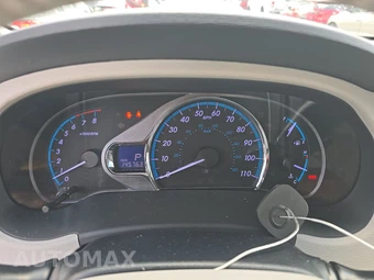 2012 Toyota Sienna XLE 8-Passenger 119.3" WB - miniatura 18