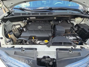 2012 Toyota Sienna XLE 8-Passenger 119.3" WB - miniatura 23