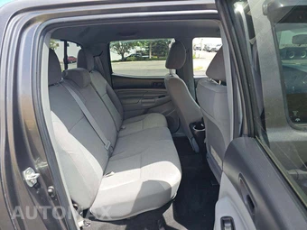 2012 Toyota Tacoma Crew Cab Medium Bed - miniatura 16