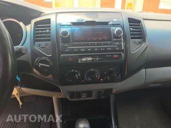 2012 Toyota Tacoma Crew Cab Medium Bed - miniatura 7