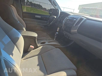 2012 Toyota Tacoma Crew Cab Medium Bed - miniatura 8