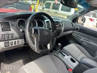 2012 Toyota Tacoma Crew Cab Medium Bed - miniatura 11